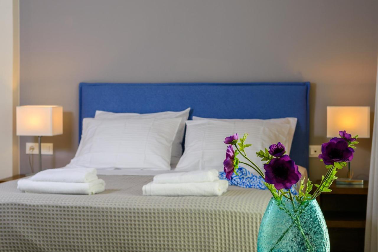 Colour Aparthotel *